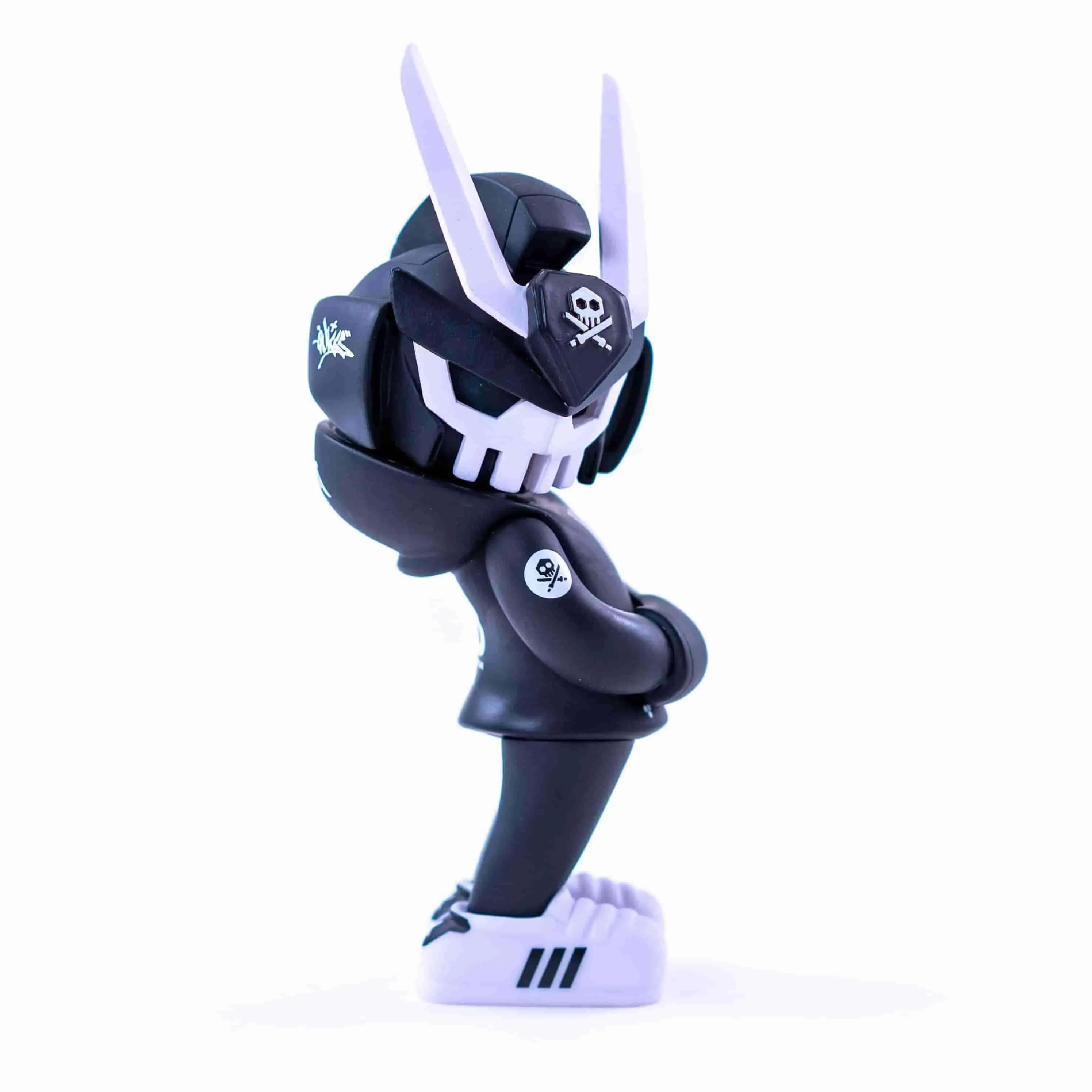 CORE EDITION TEQ 63 OG BLACK - 6 Inch Medium Figure by Martian Toys x Quiccs