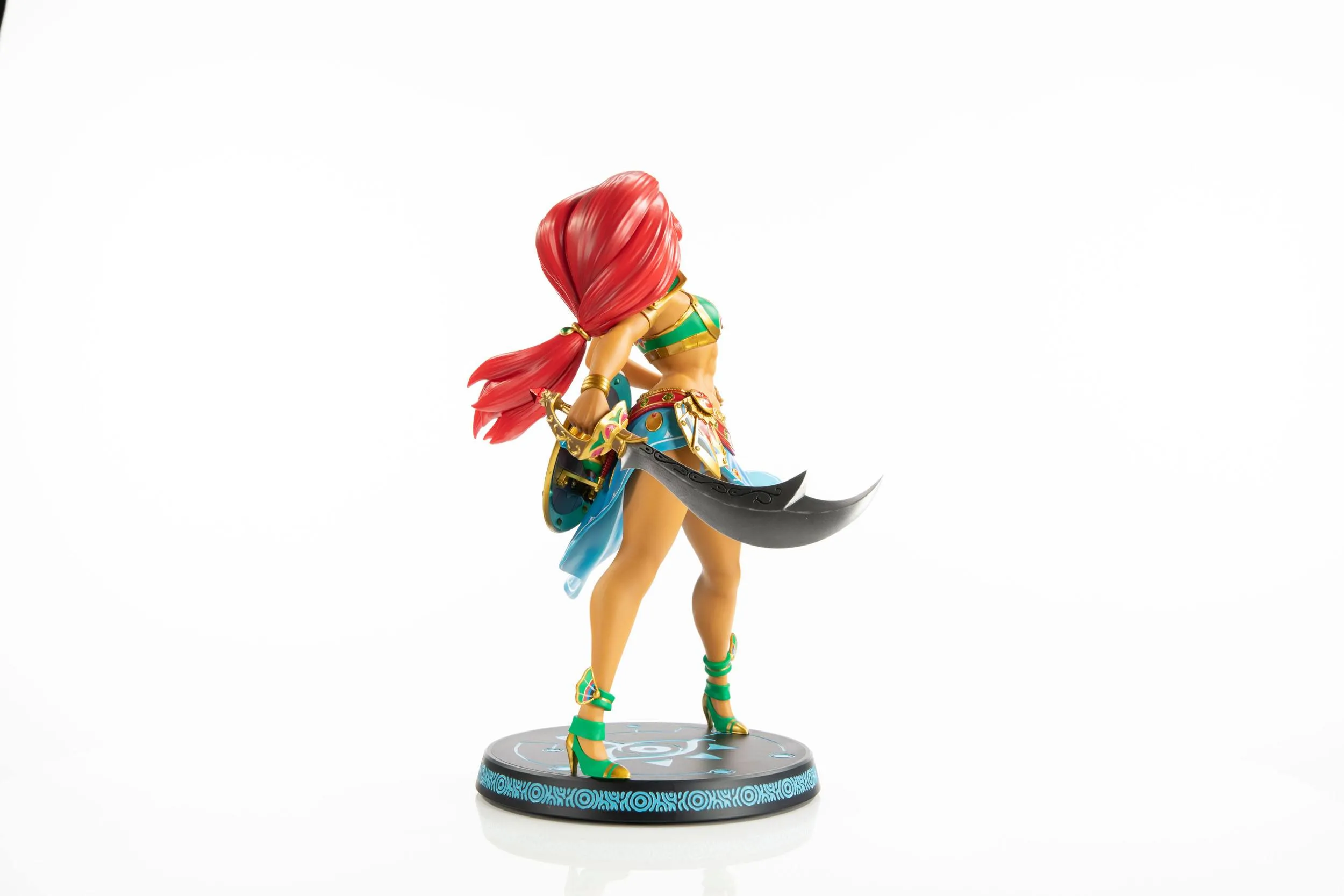 First 4 Figures The Legend of Zelda Breath of the Wild Urbosa Standard Edition PVC Statue